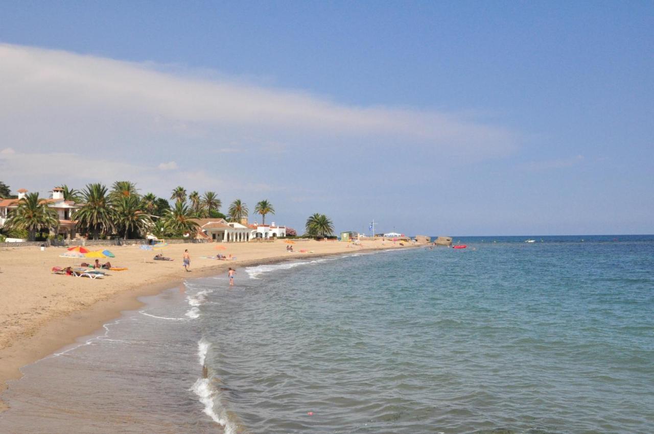 Las Palmeras 1 - Only Families Cambrils Exteriör bild